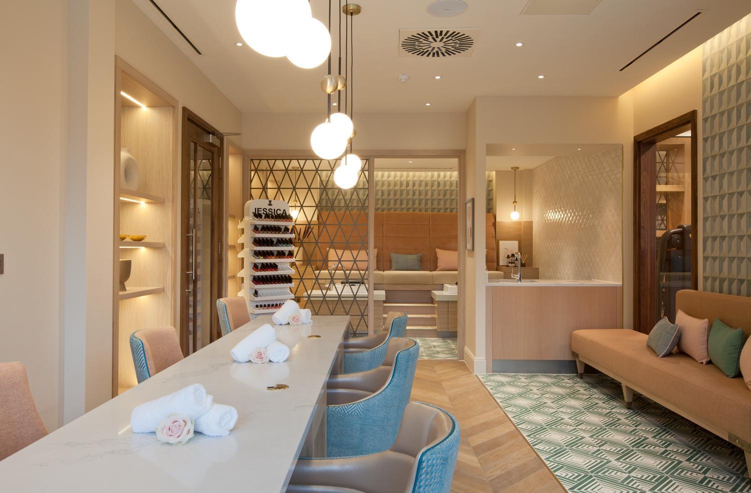 Hotel Mottram Hall 4*